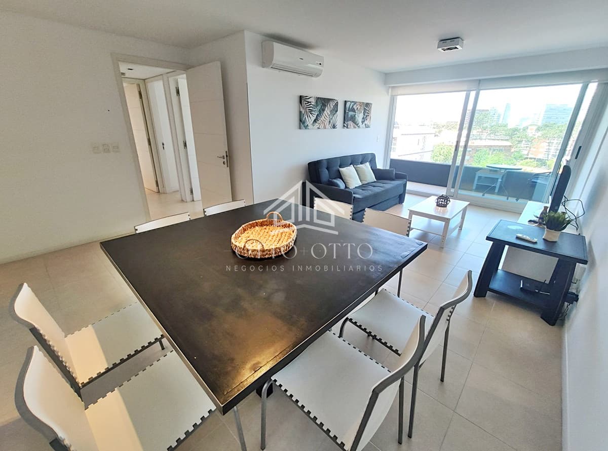 Venta apartamento tres dormitorios punta del este edificio Torre Del Mar