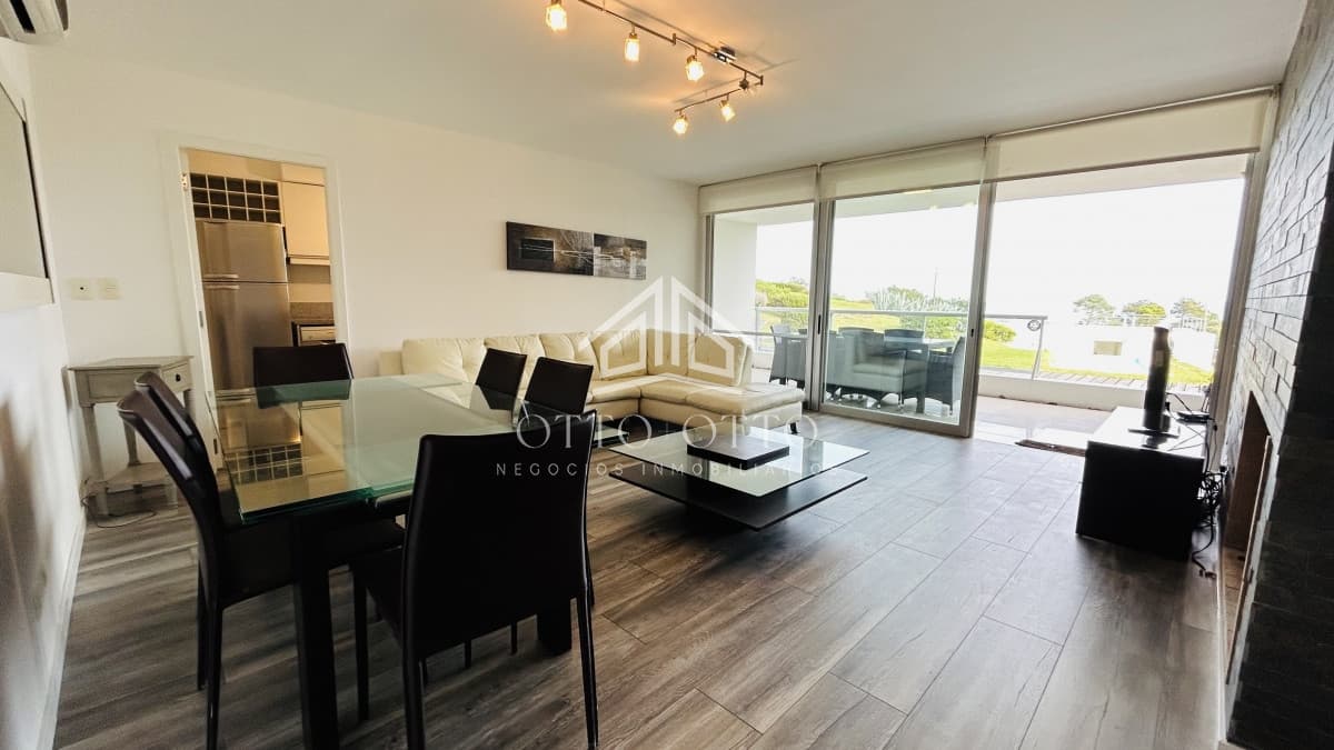 Apartamento 2 dormitorios con vista al mar Punta del Este