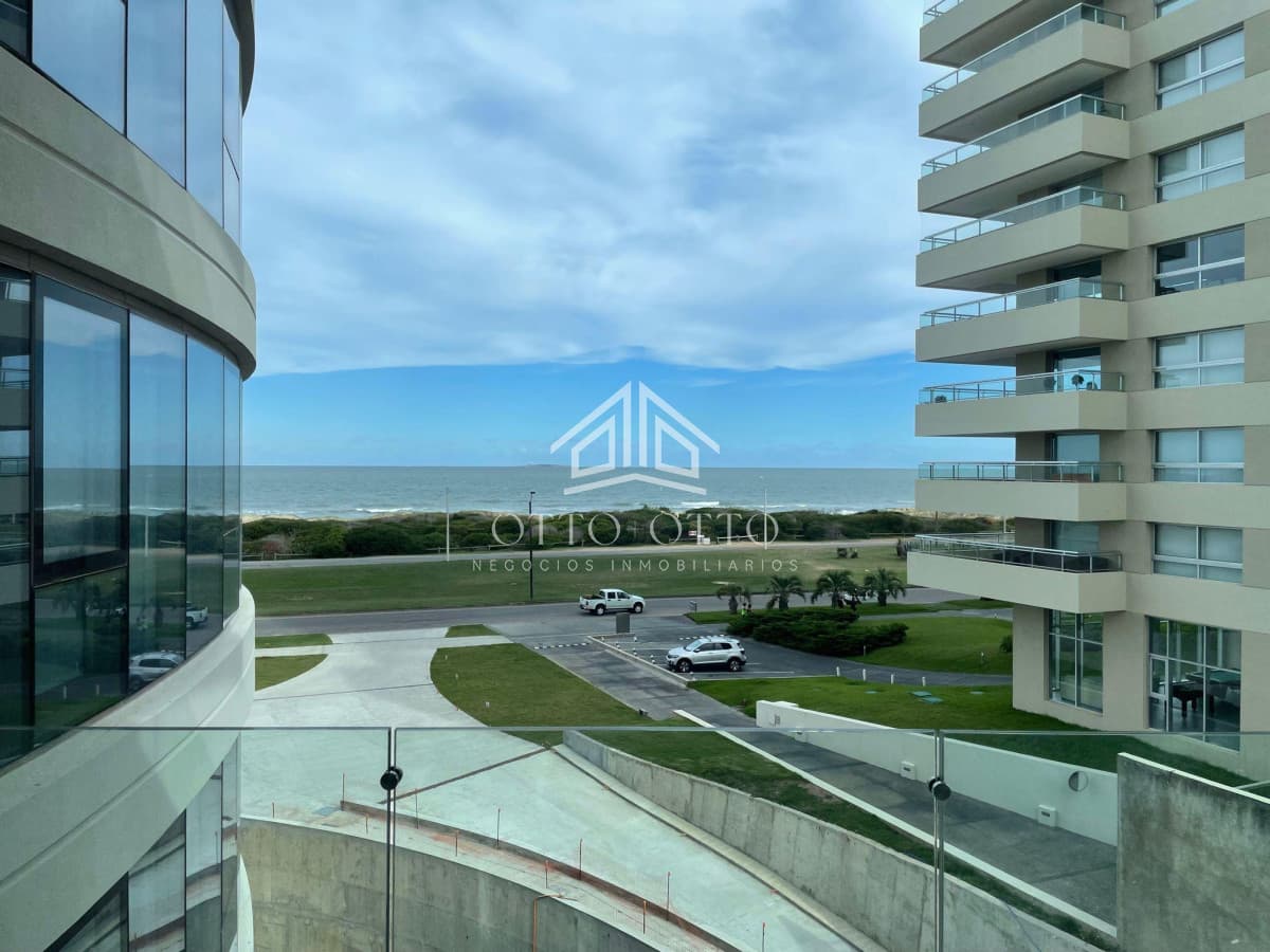 Apartamento de 2 dormitorios en venta, Punta del Este TRUMP TOWER