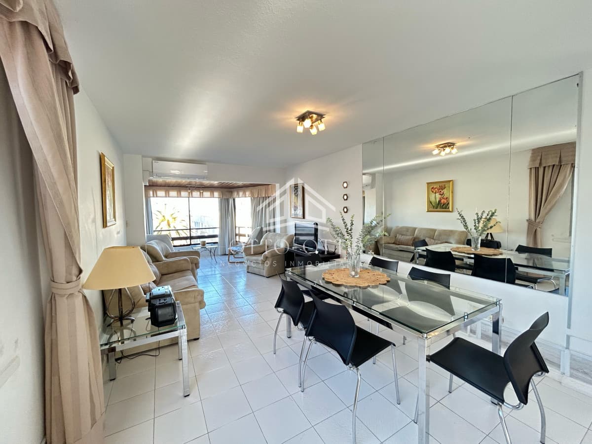 Venta apartamento tres dormitorios Punta del este Peninsula con garaje