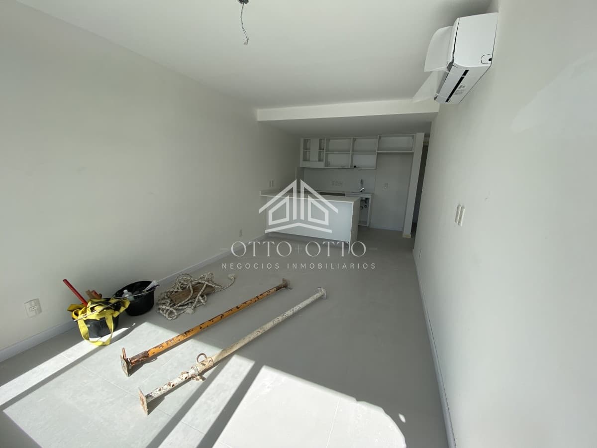 Apartamento a estrenar a pasos de Playa Mansa Punta del Este!
