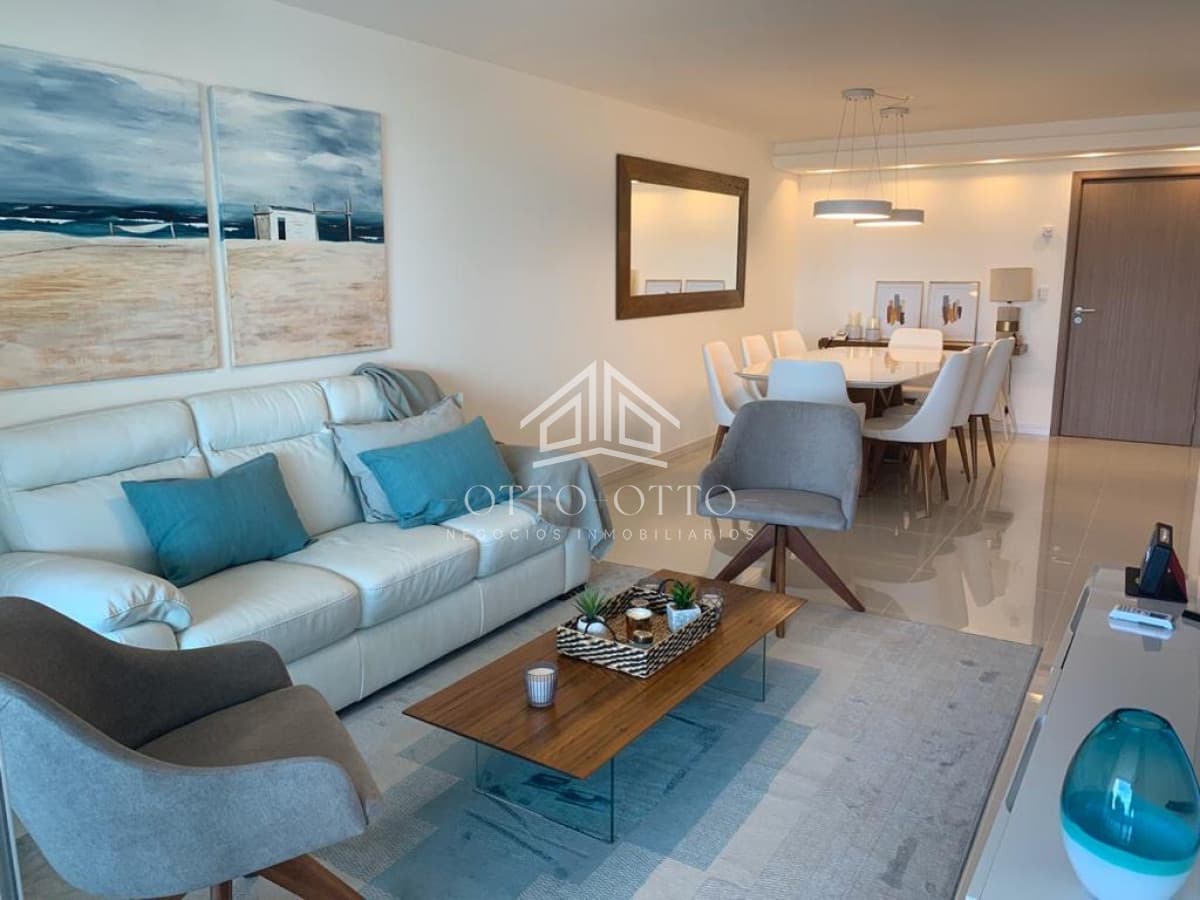 Apartamento en venta en Playa Brava, 3 dormitorios