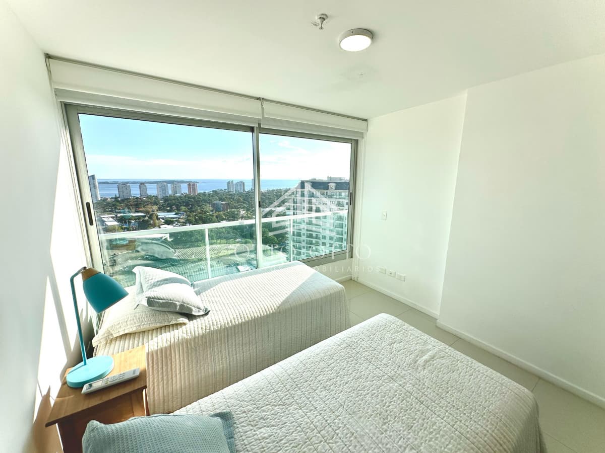 Venta apartamento dos dormitorios punta del este edificio gala vista vista al mar