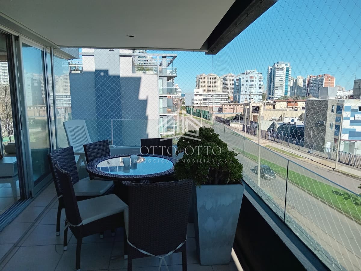 Apartamento en venta  3 dormitorios zona Mansa