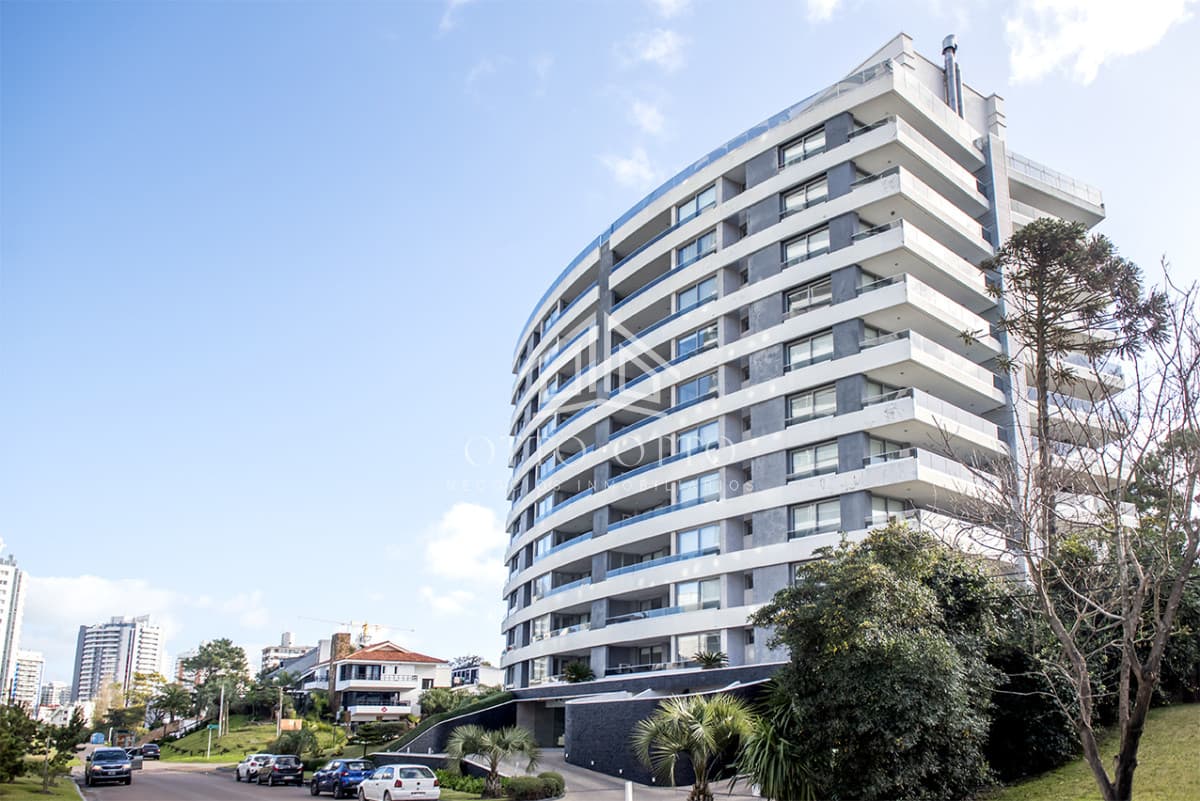 APARTAMENTO 3 DORMITORIOS EN VENTA PUNTA DEL ESTE