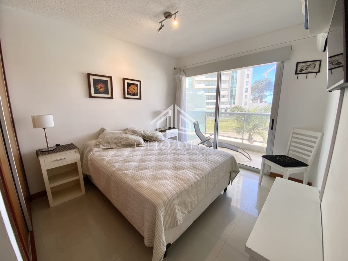 Apartamento de  1 dormitorio en venta  Punta del Este
