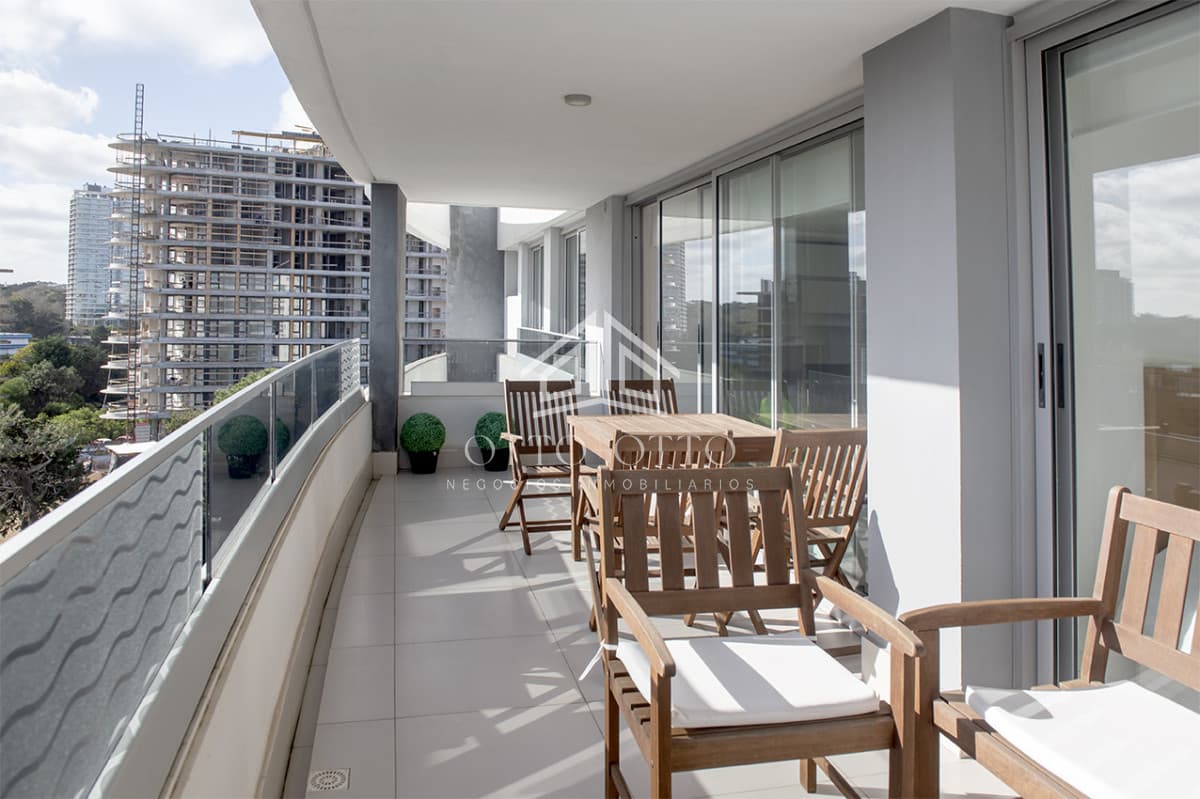 APARTAMENTO 3 DORMITORIOS EN VENTA PUNTA DEL ESTE