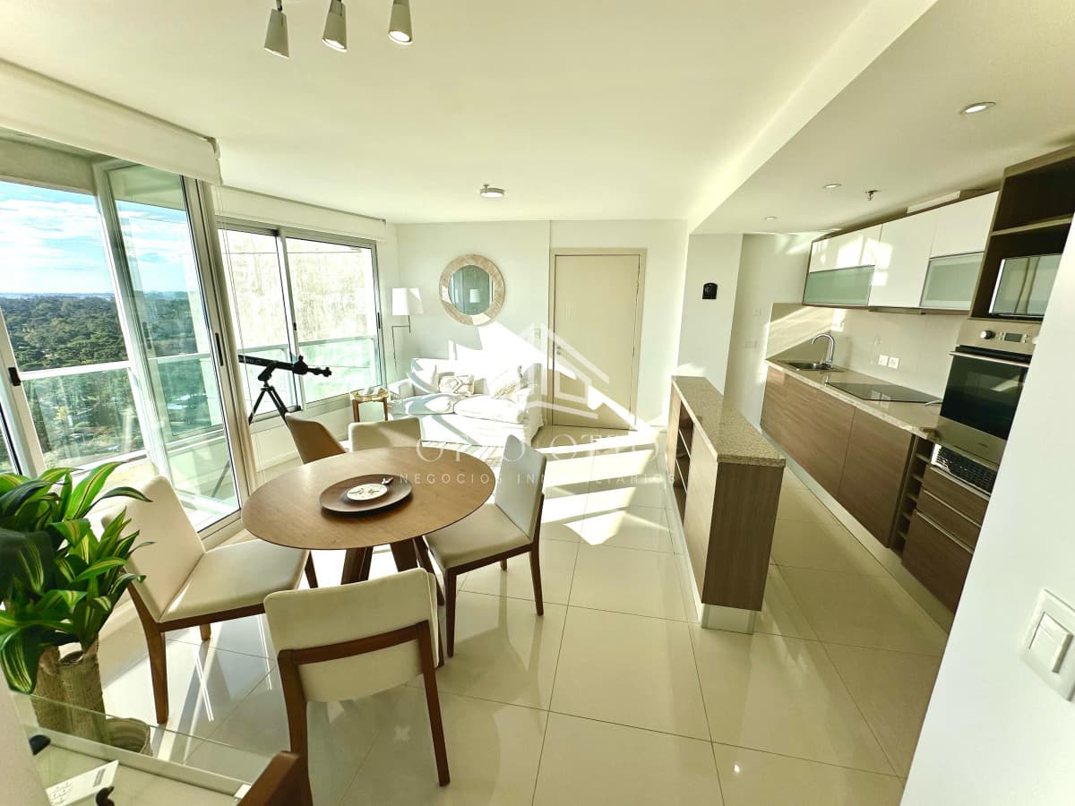 Venta apartamento dos dormitorios punta del este edificio gala vista vista al mar
