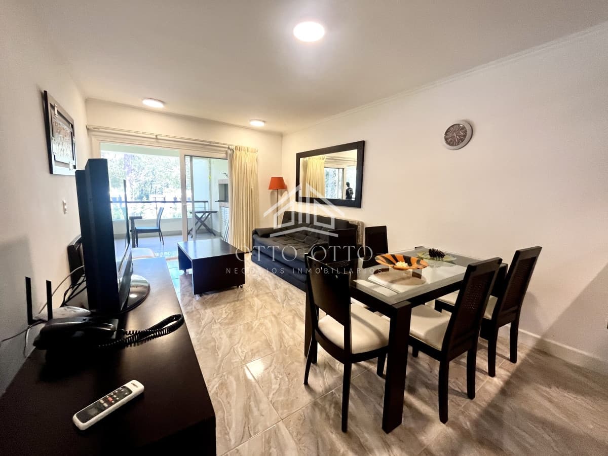 Venta apartamento un dormitorio complejo Green Park