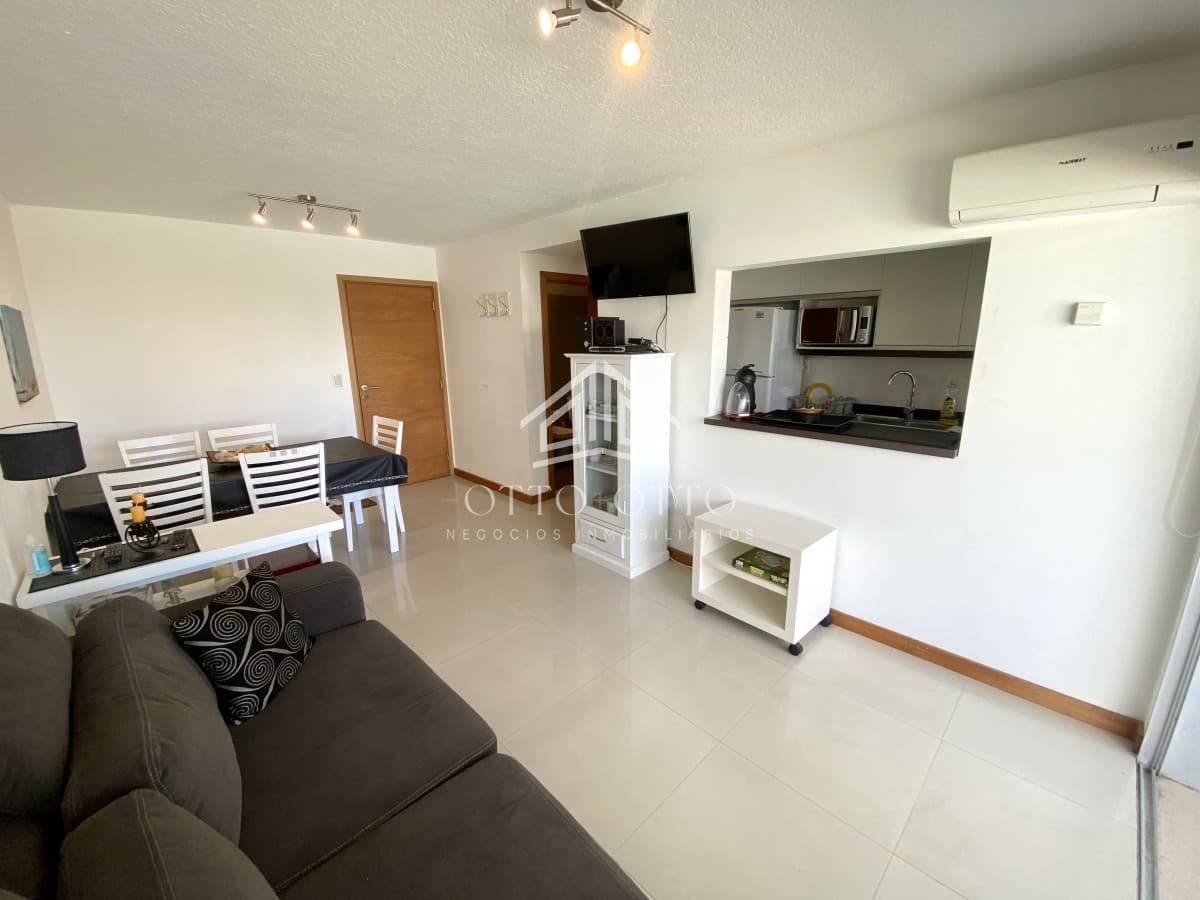 Apartamento de  1 dormitorio en venta  Punta del Este