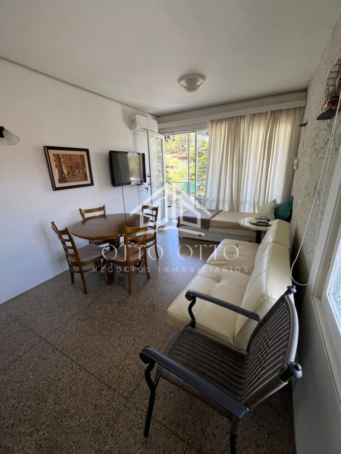 ALQUILER TEMPORAL APARTAMENTO 1 DORMITORIO EN PLAYA MANSA PUNTA DEL ESTE