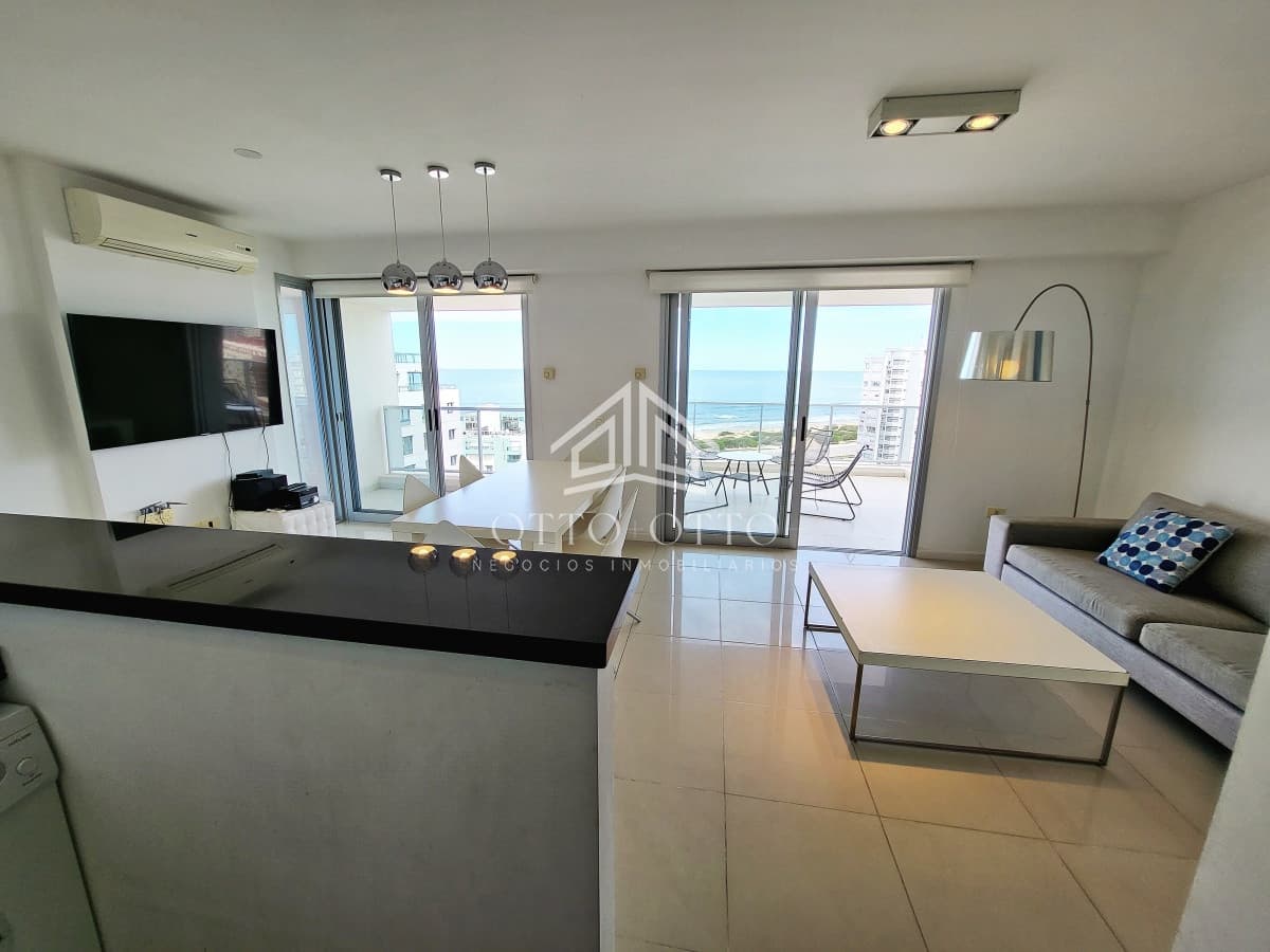 apartamento 3 dormitorios con vista al mar