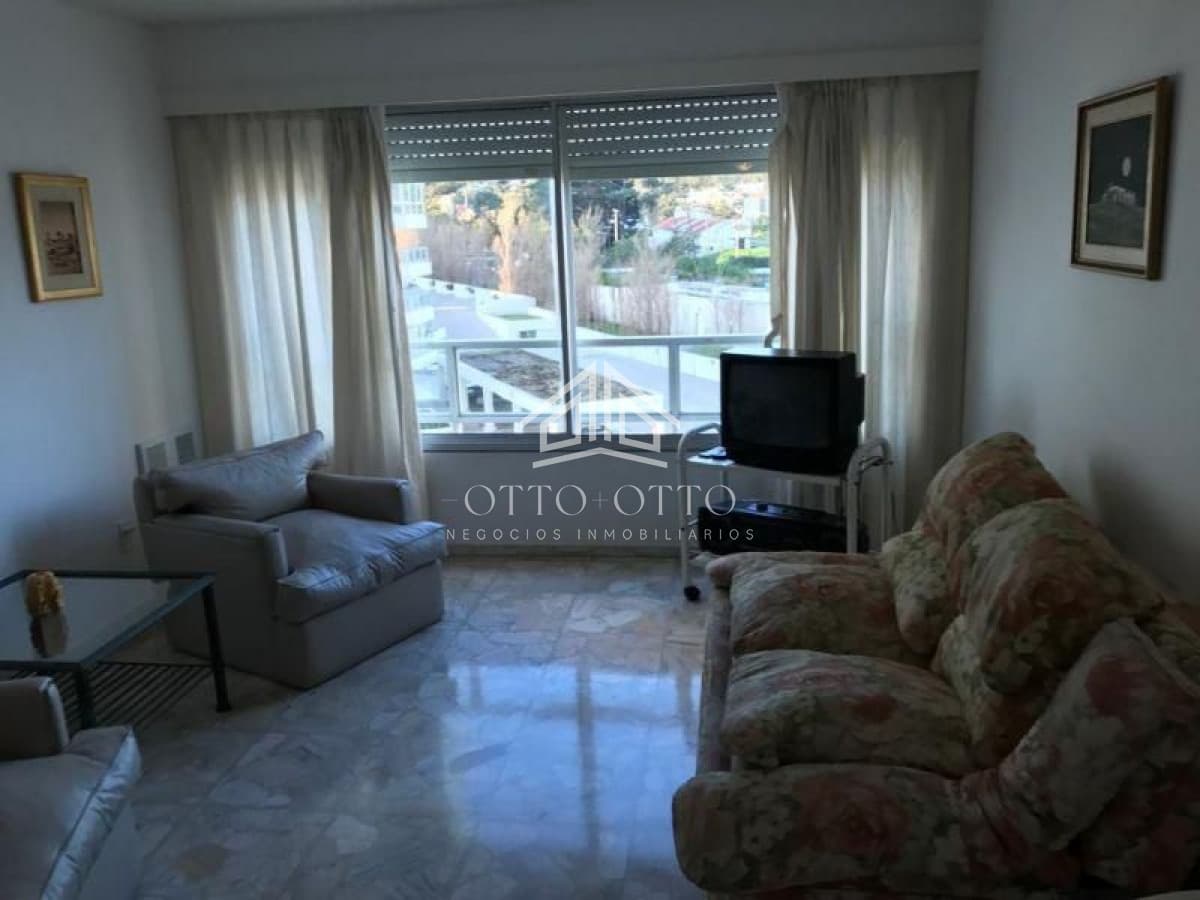 Apartamento en venta y alquiler temporario Playa Mansa 2 dormitorios
