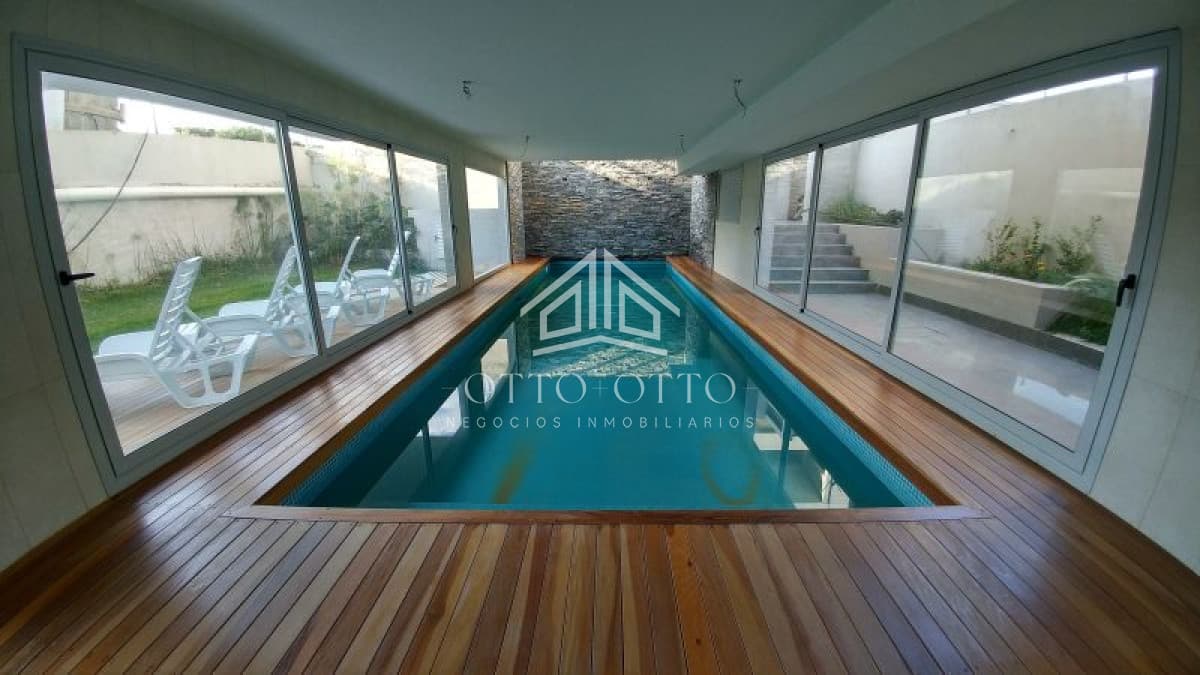 Apartamento en venta Playa Mansa 2 dormitorios