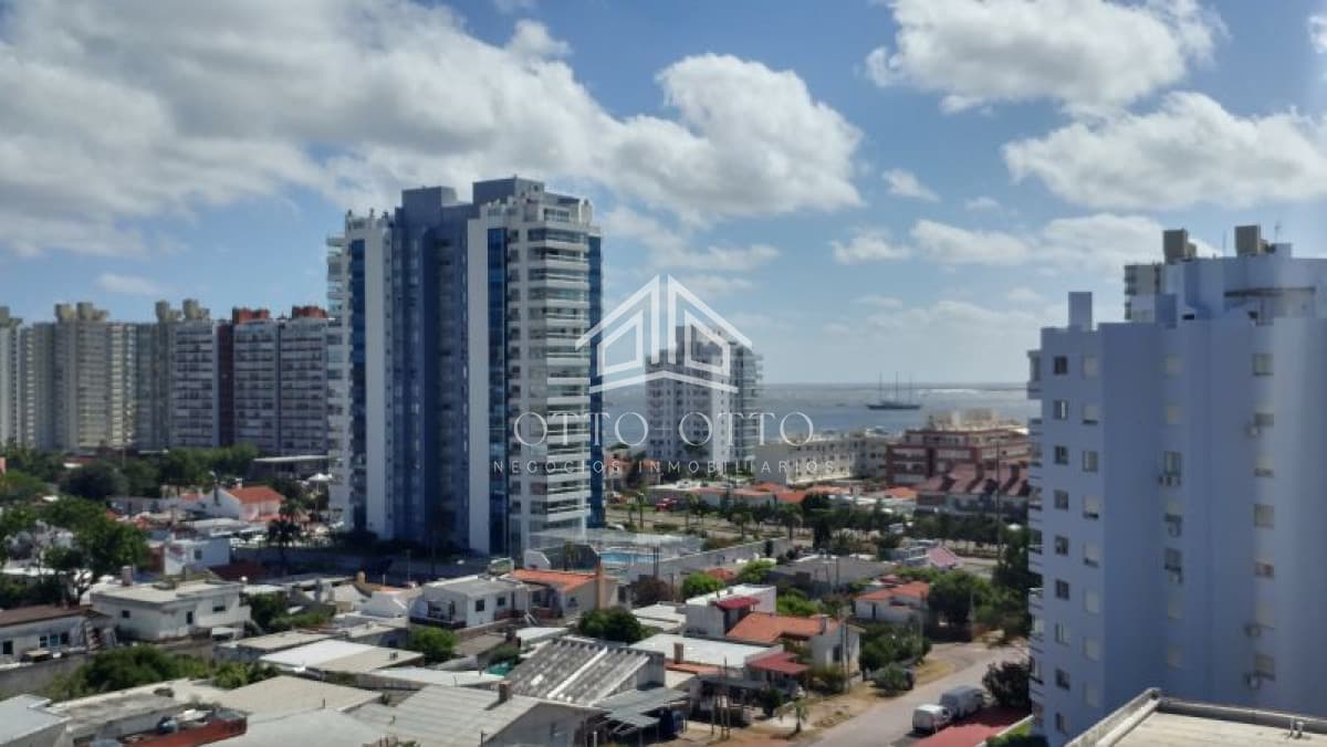 Apartamento en venta  3 dormitorios