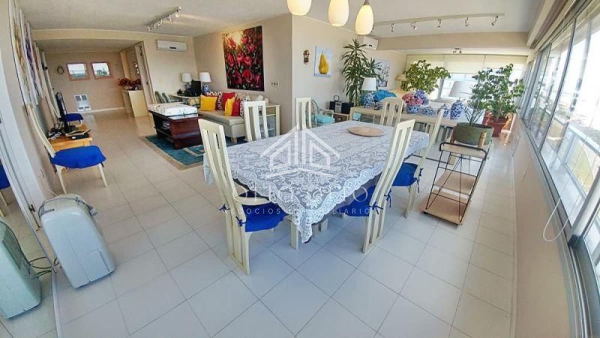 Apartamento en venta Playa Brava 3 dormitorios