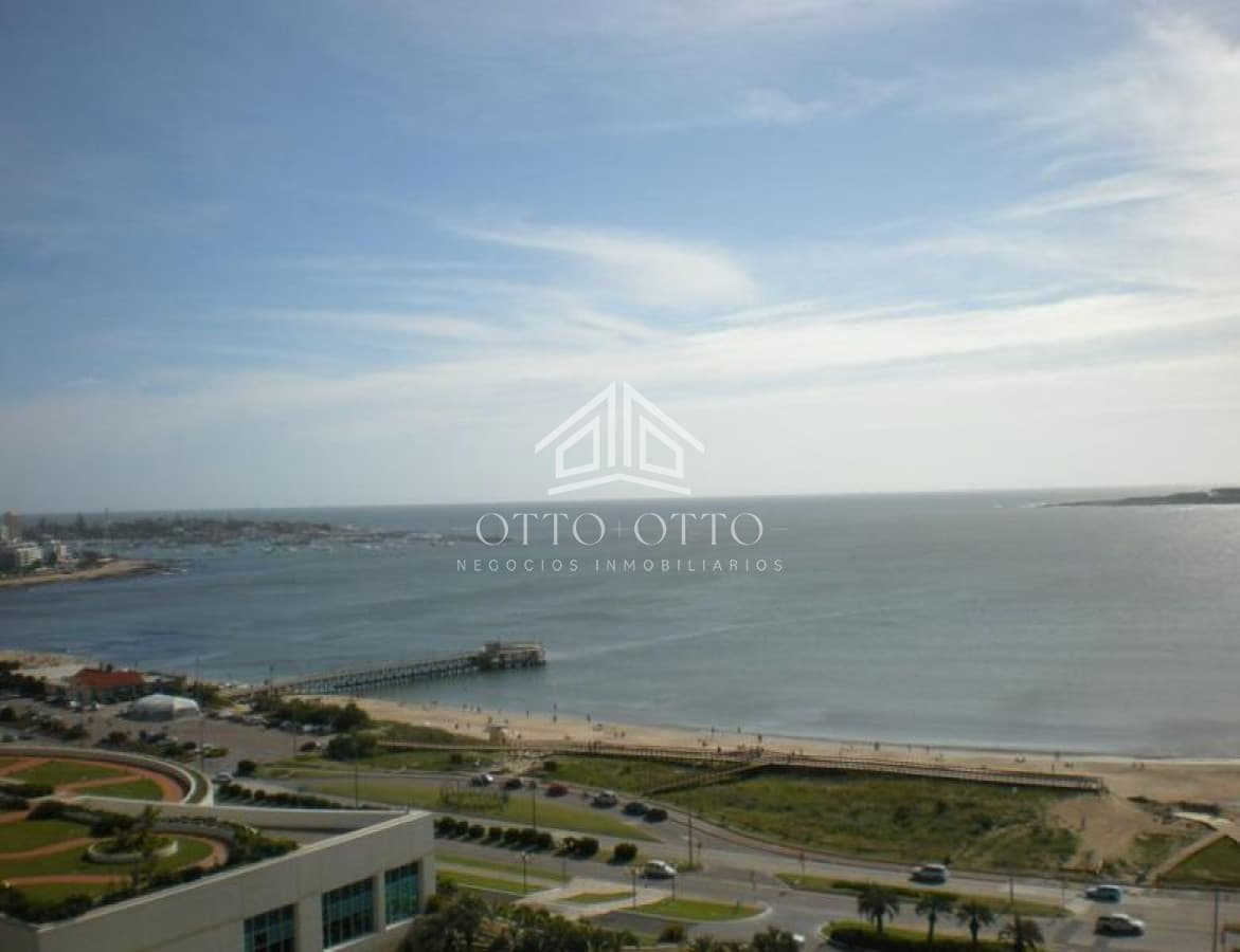 Apartamento en venta Playa Mansa 2 dormitorios