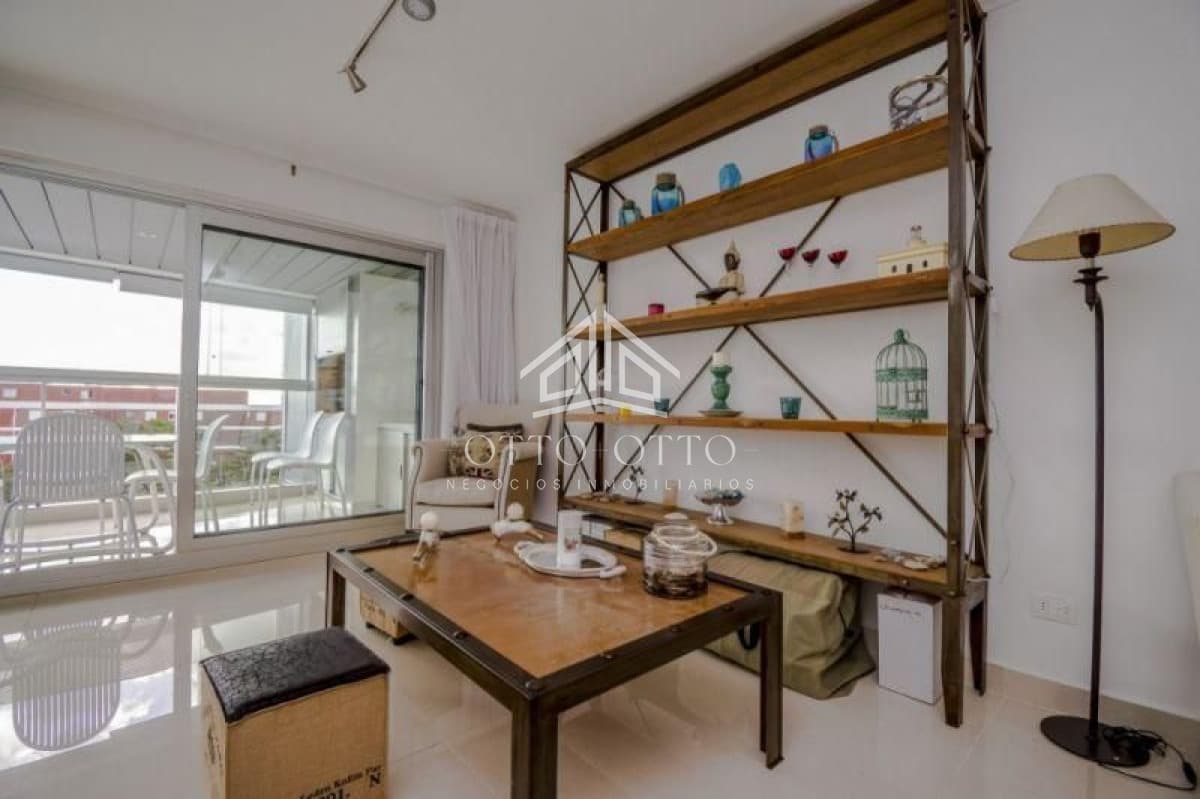 Apartamento en venta Playa Mansa 2 dormitorios