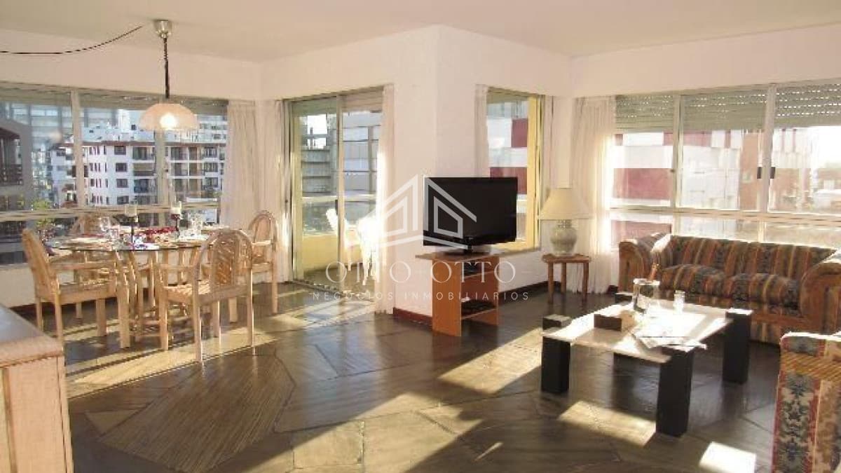 Apartamento en venta Peninsula 2 dormitorios