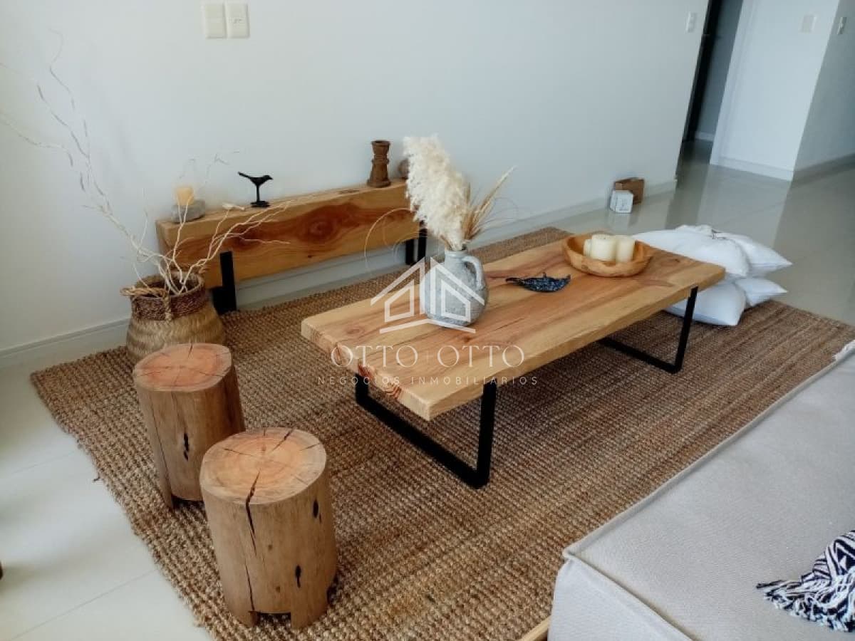 Apartamento en venta Playa Mansa 2 dormitorios