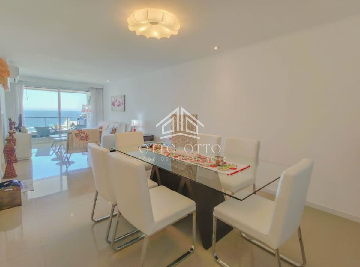 Apartamento en venta 3 dormitorios, en Punta del Este