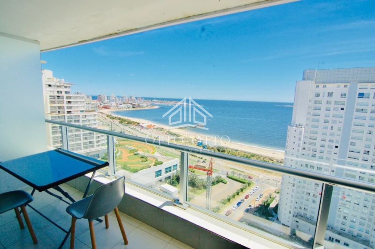 Apartamento en venta Playa Mansa 2 dormitorios
