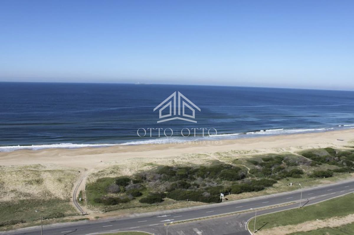 Apartamento en venta Playa Brava 3 dormitorios