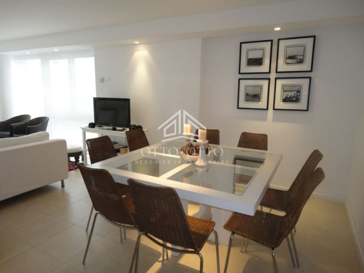 Apartamento en venta  3 dormitorios