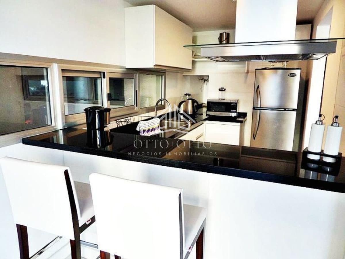 Apartamento en venta Playa Mansa 2 dormitorios