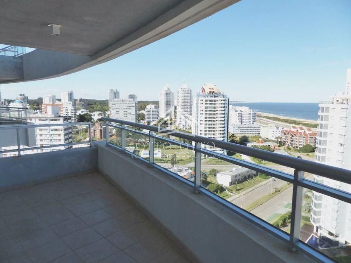 Apartamento en venta Playa Brava 3 dormitorios
