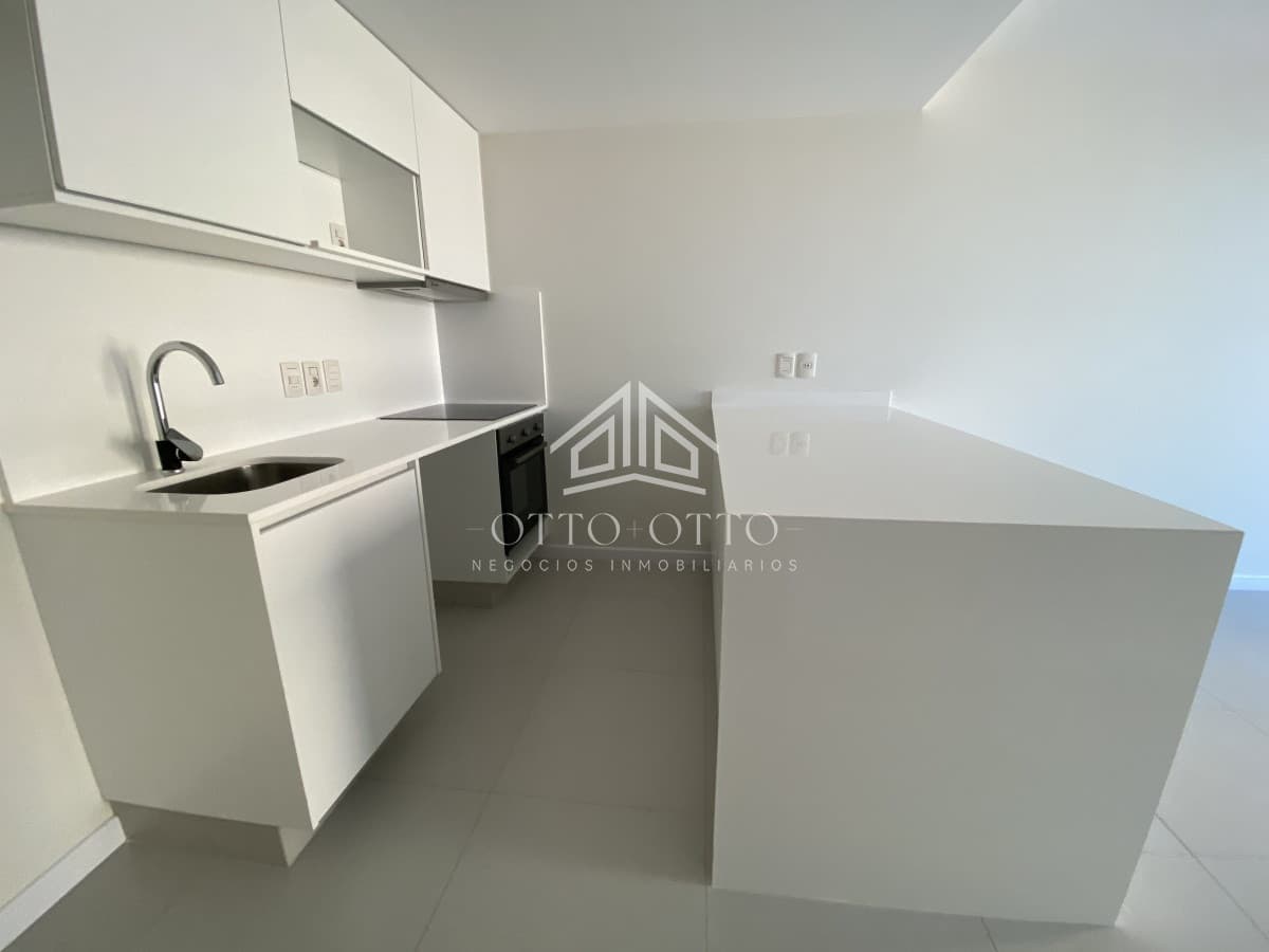 Departamento a metros del mar, parada 4 de playa mansa