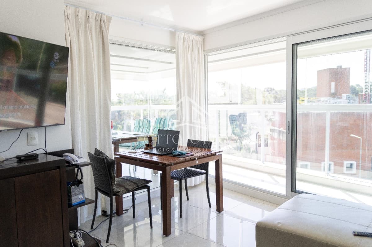 Apartamento 2 dormitorios en venta Miami Boulevar II Punta del Este con vista a Playa Mansa