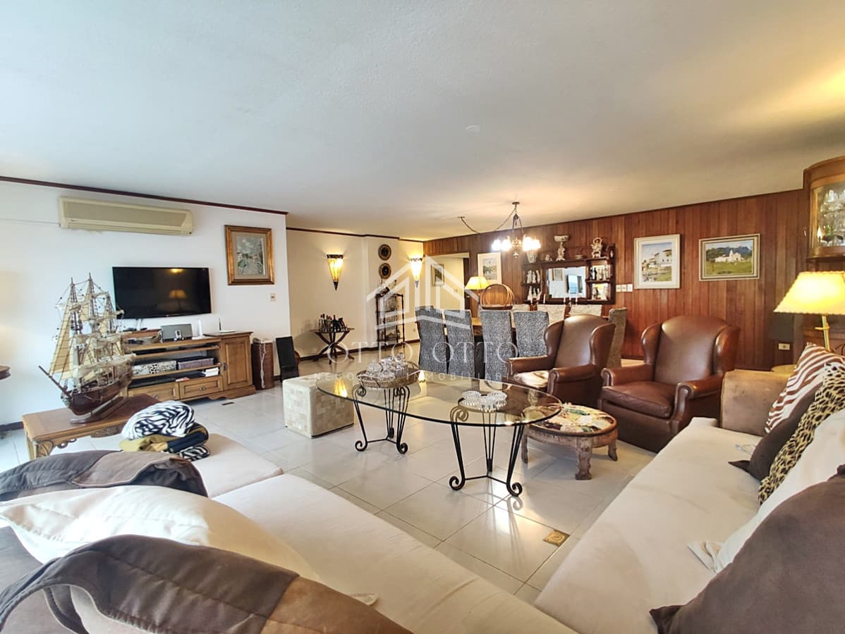 Venta Apartamento 3 dormitorios primera línea en Península