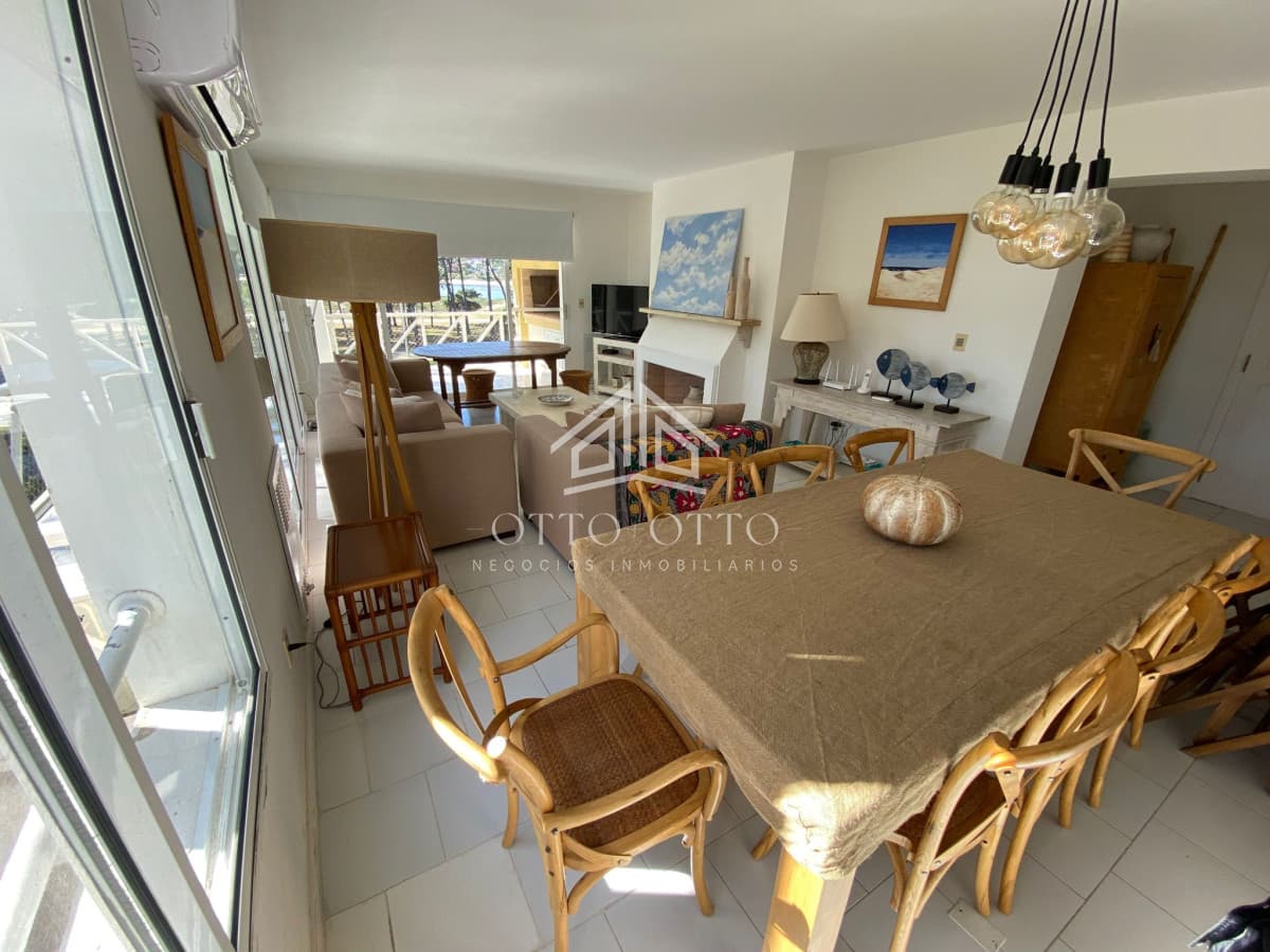 Apartamento de 2 habitaciones en la Brava, Punta del Este.