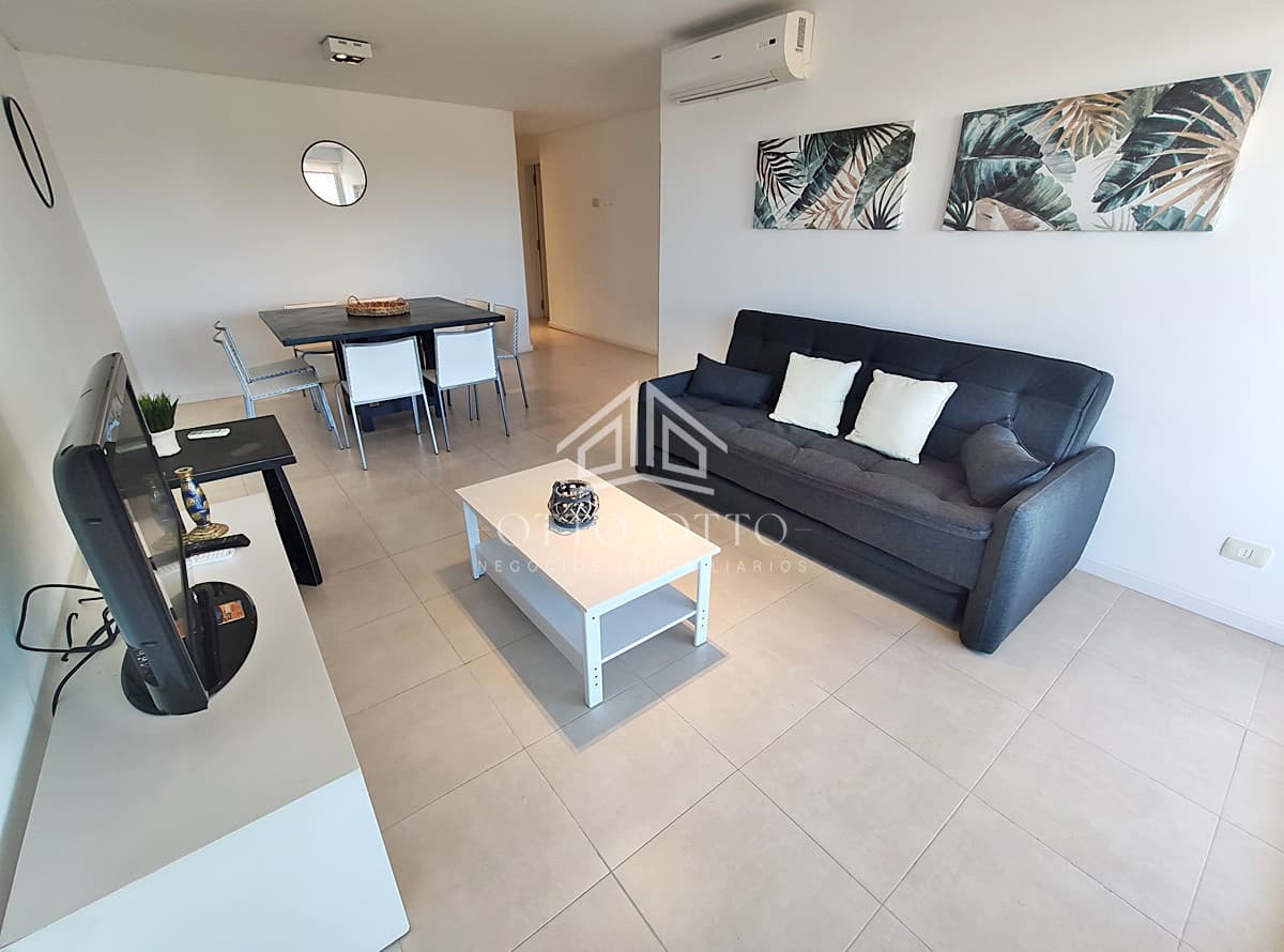 Venta apartamento tres dormitorios punta del este edificio Torre Del Mar