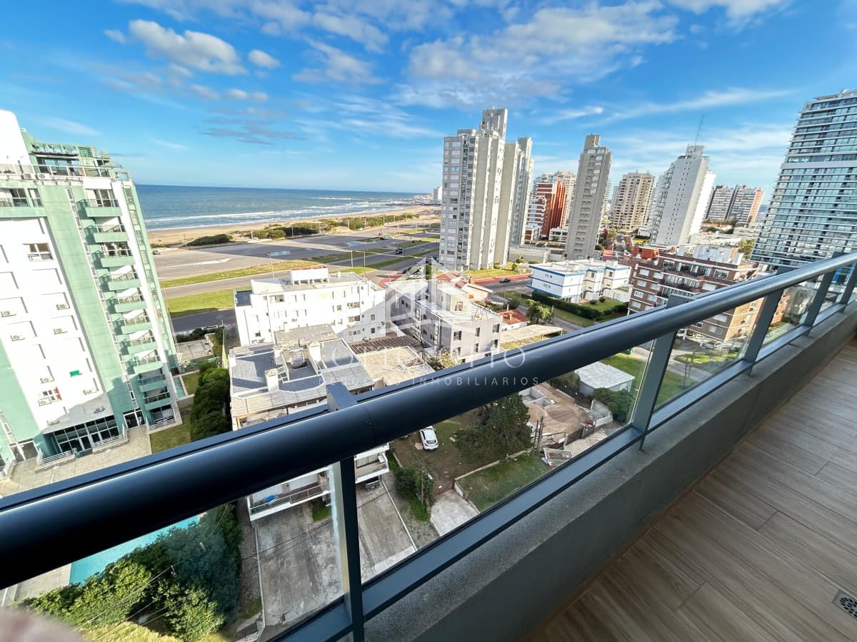 Venta apartamento dos dormitorios punta del este playa brava edificio siglo sol ii vista al mar
