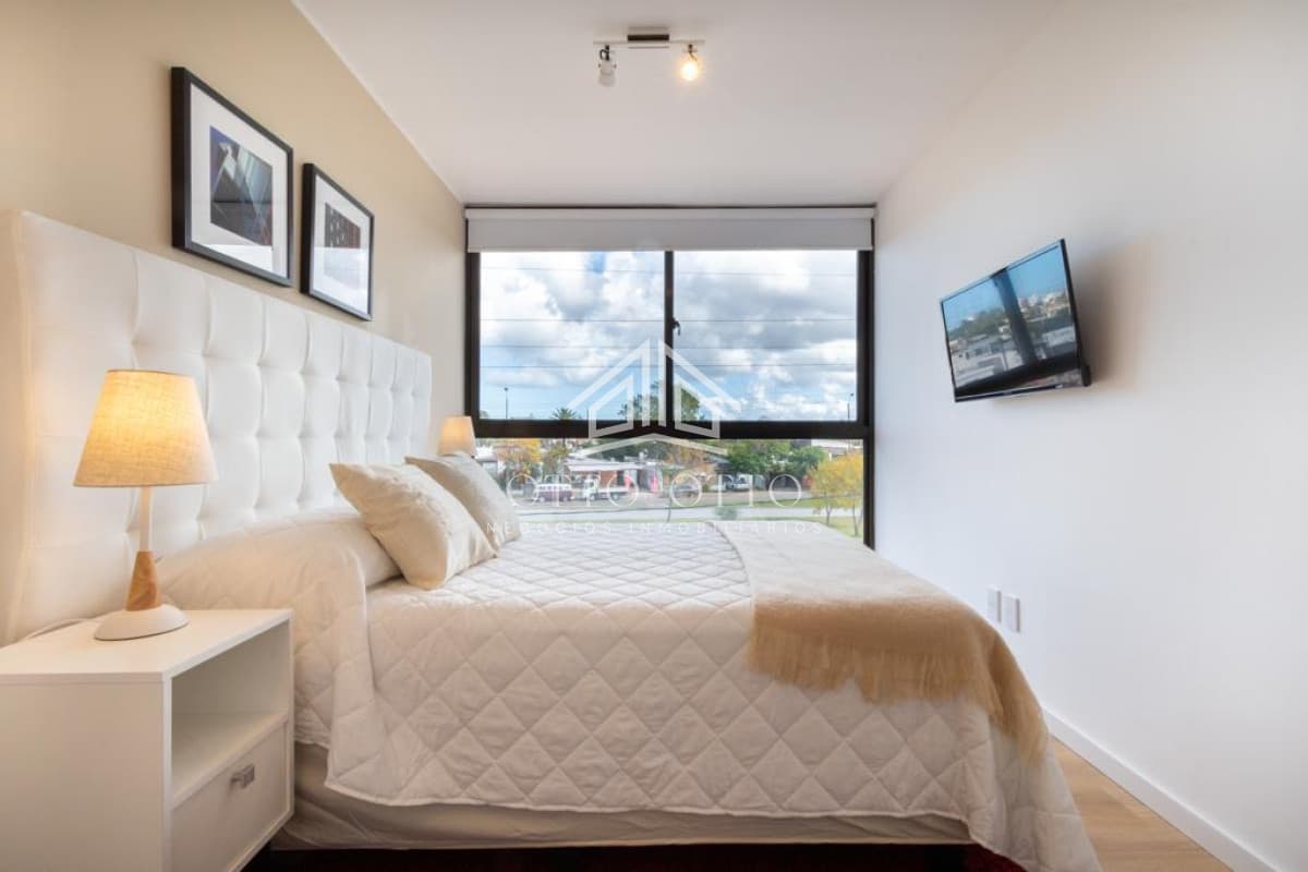 Apartamento de 2 dormitorios en venta Punta del Este