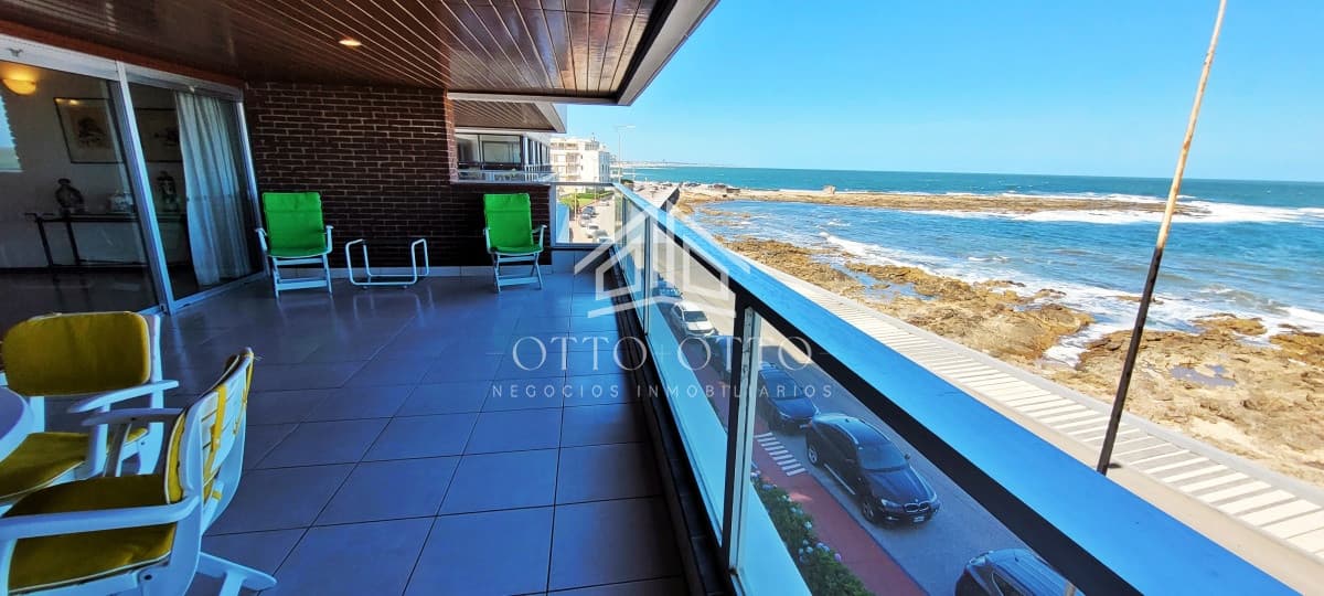 Frente al mar, inmejorables vistas