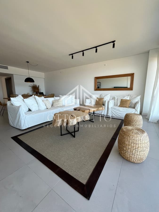 VENTA APARTAMENTO CUATRO DORMITORIOS PLAYA BRAVA PUNTA DEL ESTE
