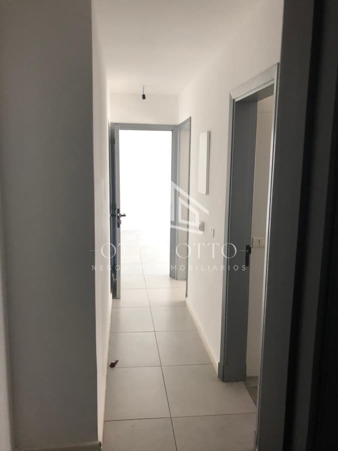 apartamento de 2 dormitorios 2 baños y parrillero propio