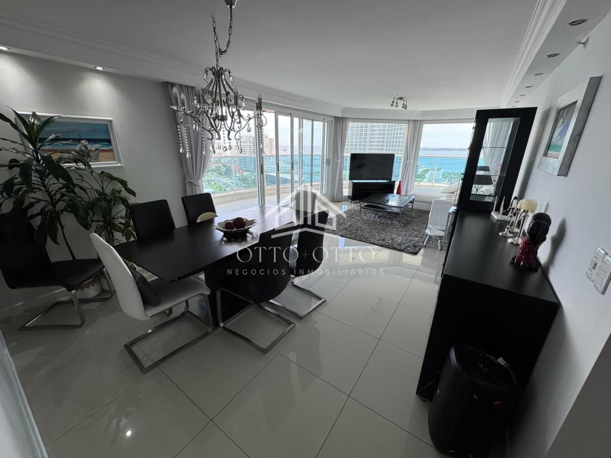 Apartamento en venta y alquiler 3 dormitorios suite en Punta Del Este