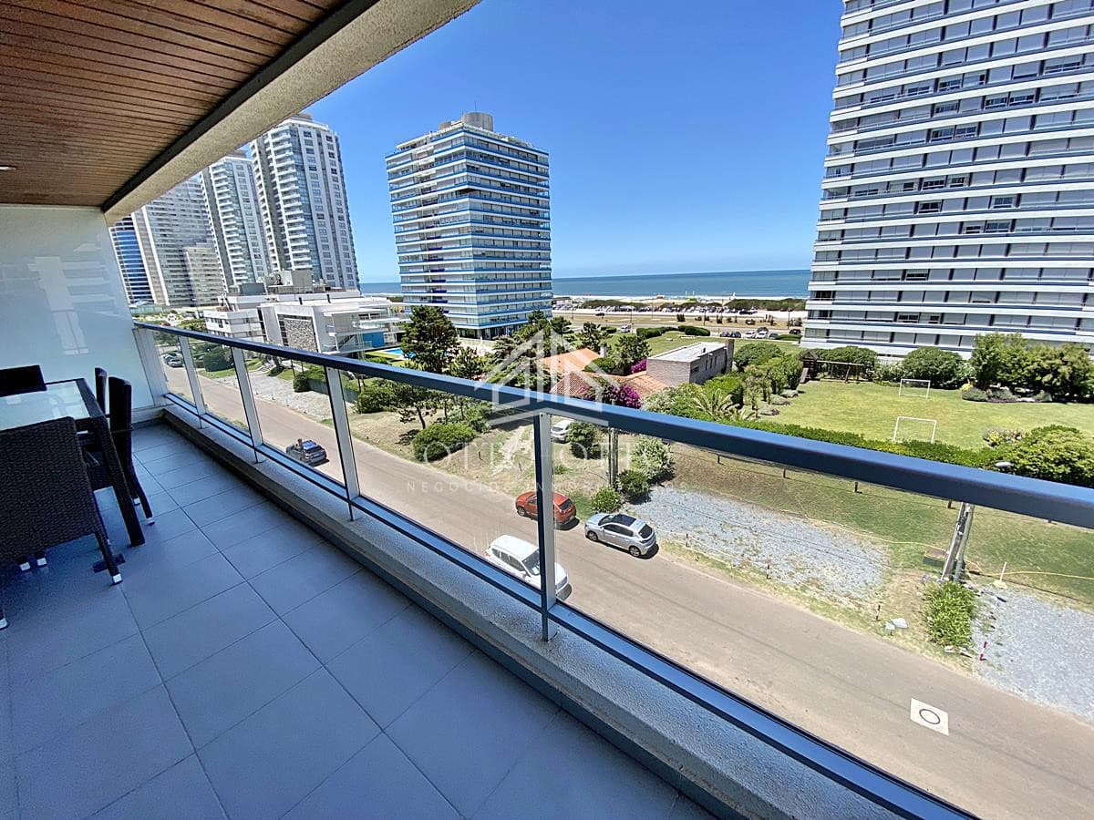 Apartamento en alquiler temporario Playa Brava 2 dormitorios