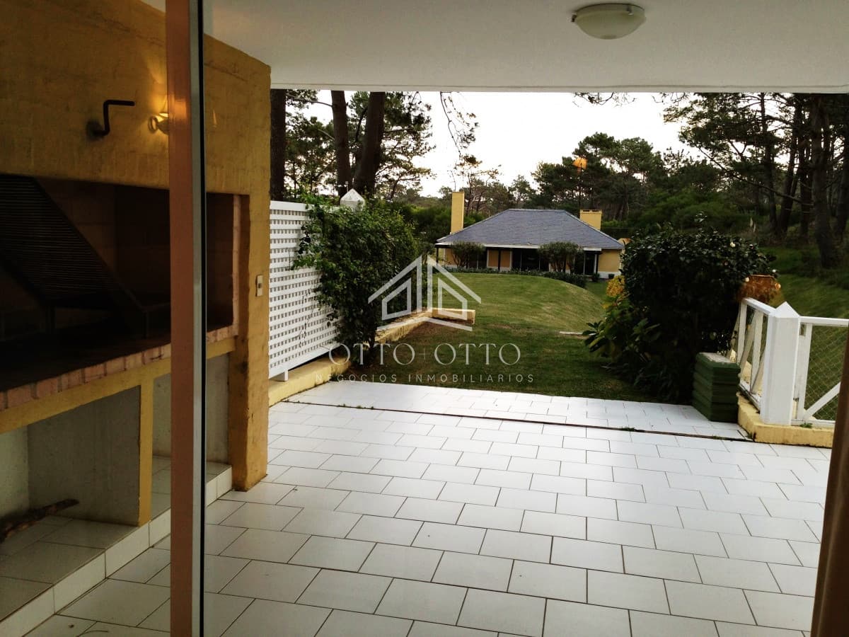 Apartamento de 2 dormitorios en Brava, Punta del Este.