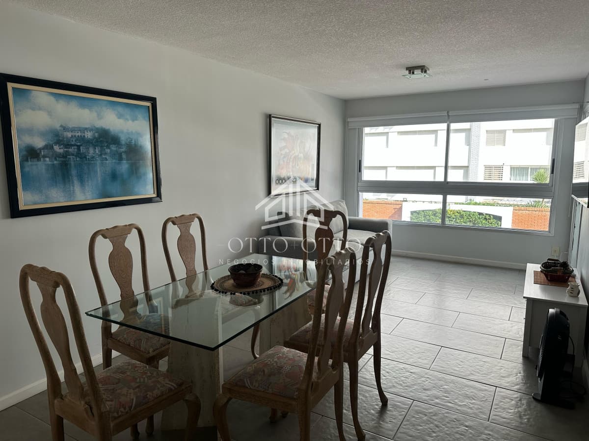 Venta apartamento un dormitorio punta del este Mansa edificio Palm Beach