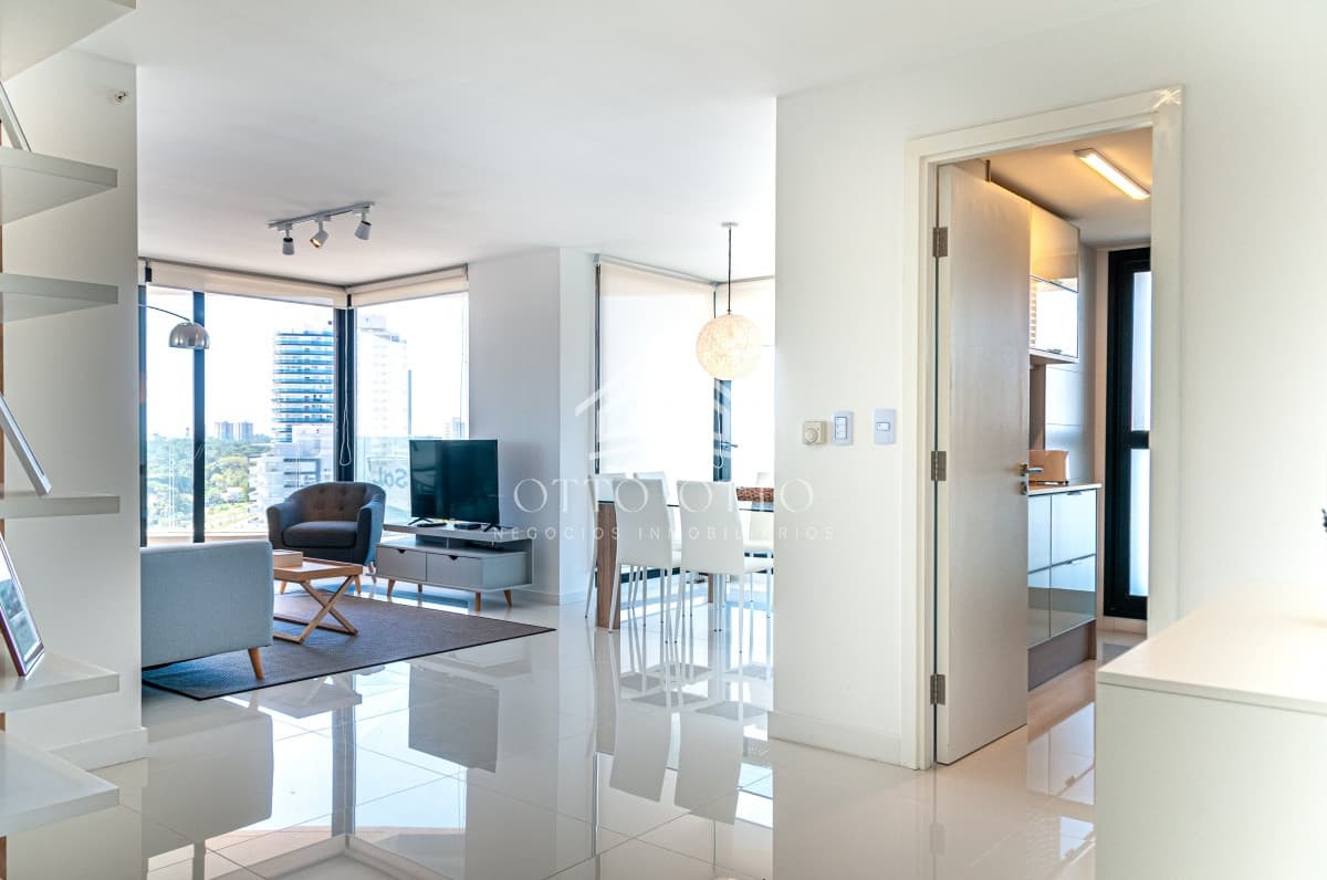 Departamento amplio en Artower