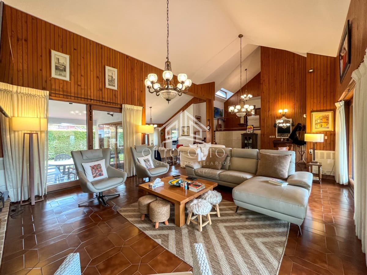 Casa en venta en Playa Mansa Punta del Este