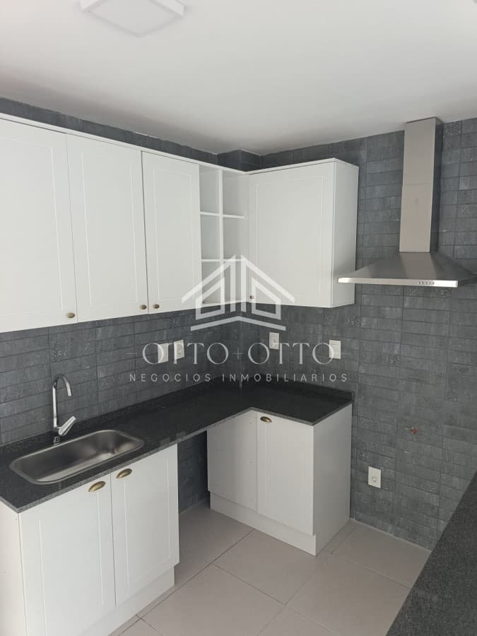 Venta casa tres dormitorios Punta del este Parque Burnett a estrenar