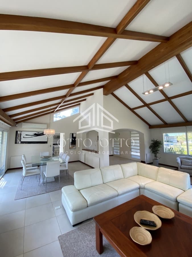 IMPORTANTE CASA EN ALQUILER TEMPORAL Y VENTA