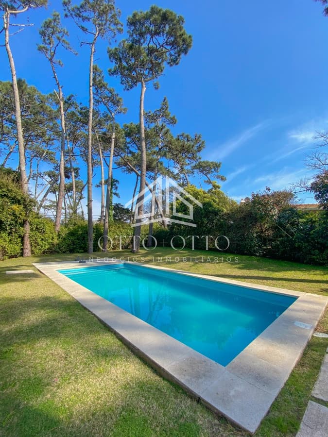 IMPORTANTE CASA EN ALQUILER TEMPORAL Y VENTA