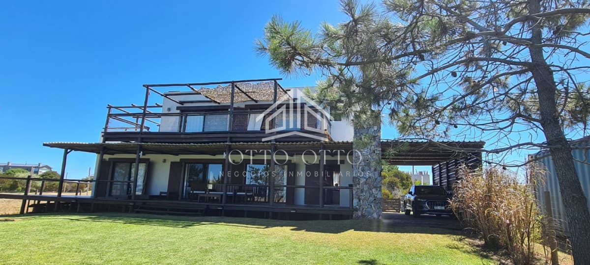 VENTA HERMOSO CHALET A METROS DEL MAR EN JOSÉ IGNACIO